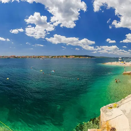 Zdenka * Brodarica (Sibenik-Knin)